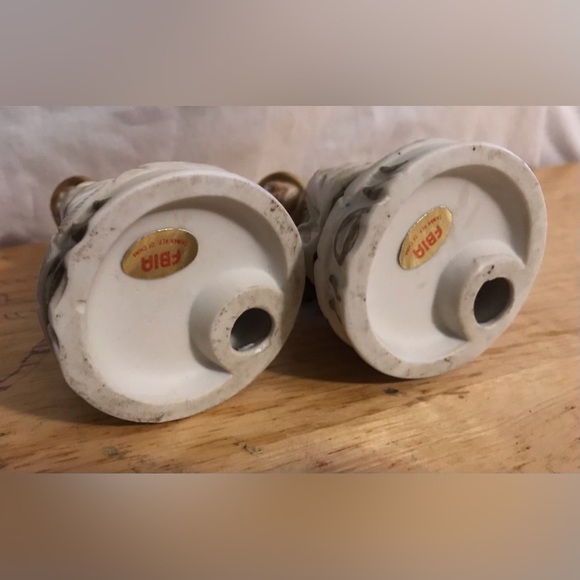 2 Vintage FBIA Porcelain Figurines of Old Ladies Holding a Basket $5.00 each - Picture 4 of 6